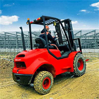 3 टन रफ टेरेन फोर्कलिफ्ट
